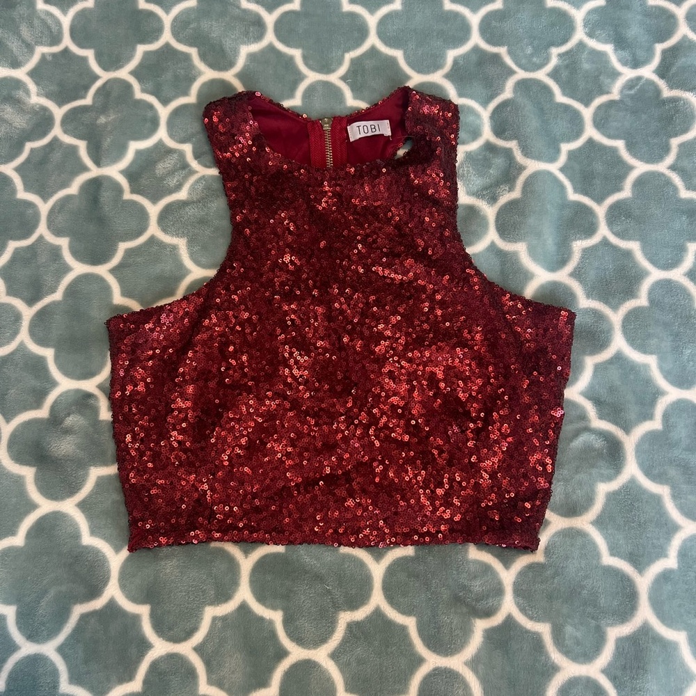 TOBI Women's Red Sequin Crop Top